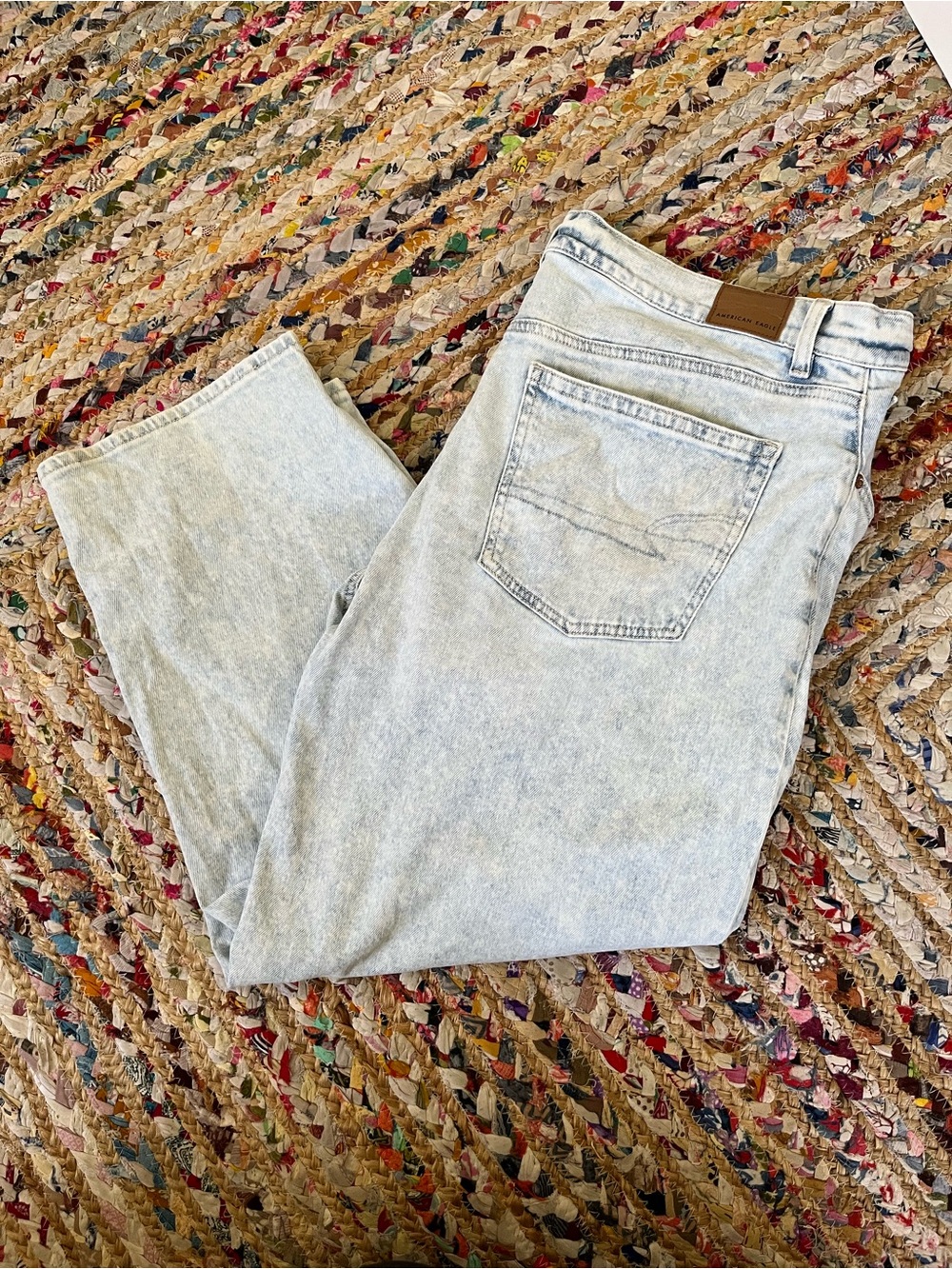 Light Wash Women’s Jeans - Classic Straight Fit